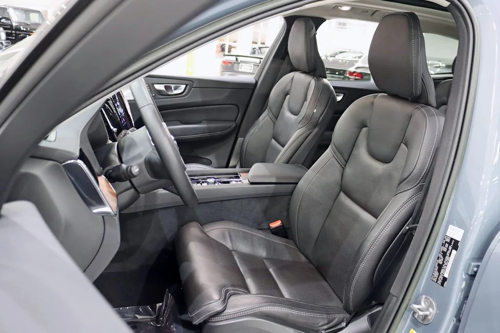 Used 2023 Gray Volvo Ultimate image 29