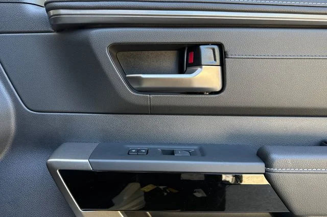2026 Toyota Tundra Limited - Photo 19