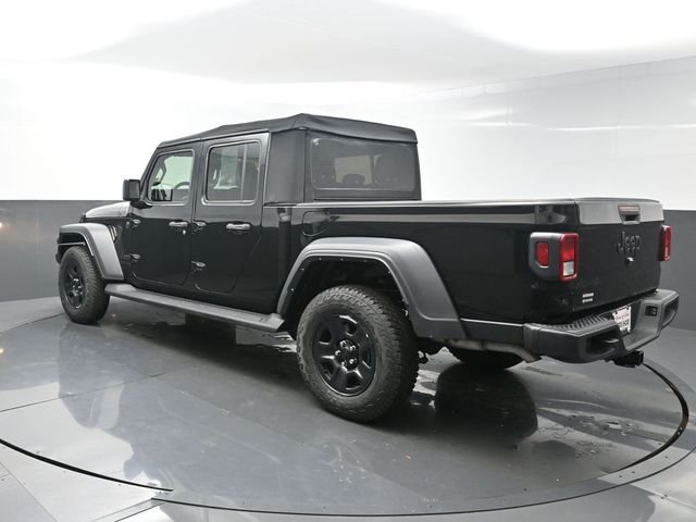 Used 2022 Black Jeep Sport image 5