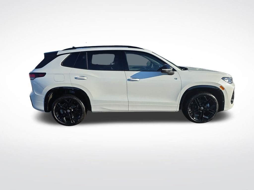 2026 Volkswagen Tiguan SE R-LINE BLACK - Photo 6
