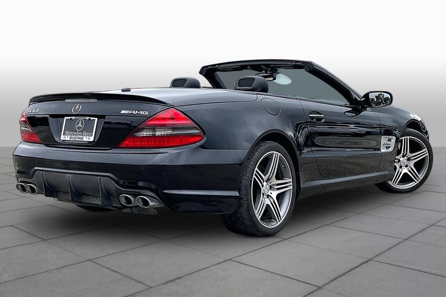 Used 2009 Iridium Silver Metallic Mercedes-Benz AMG® image 12