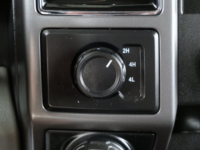 Certified Used 2020 Magnetic Ford XLT image 23
