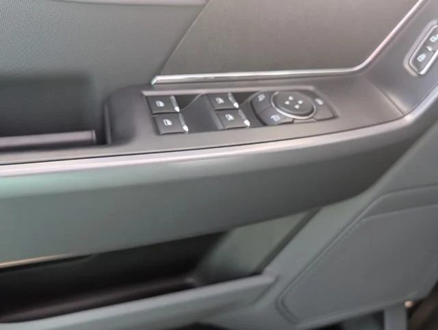 2025 Ford F-150 XLT - Photo 16