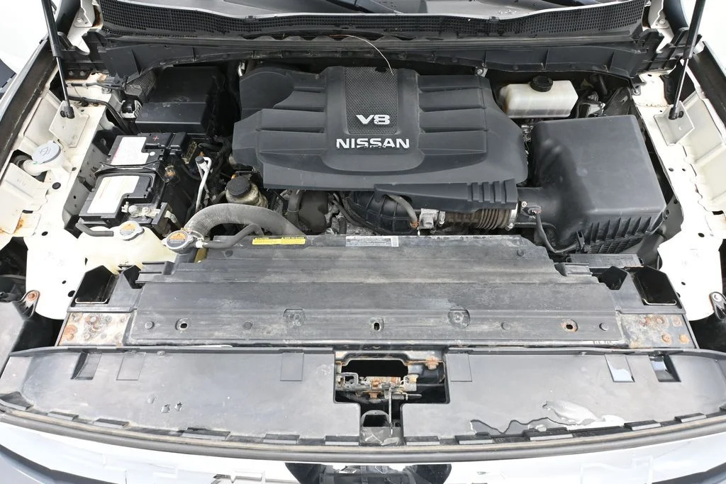 Used 2018 White Nissan SV image 43