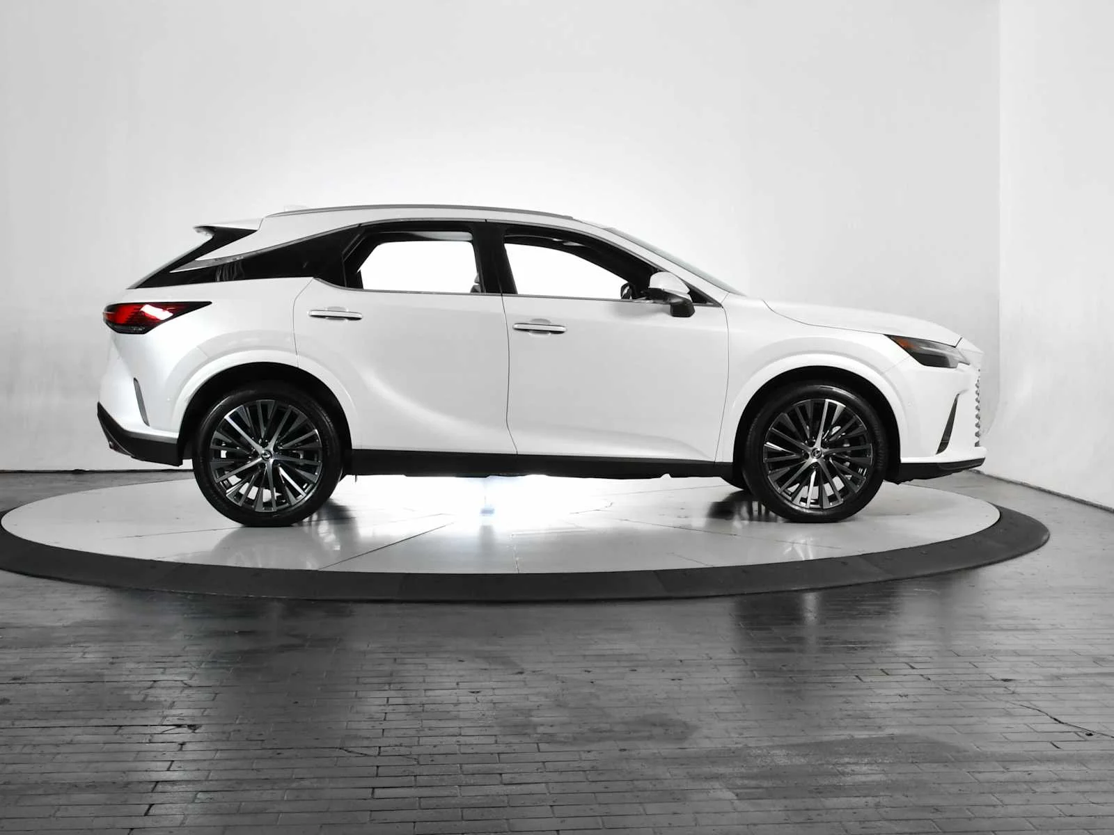 Certified Used 2024 EMINENT WHITE PEARL Lexus Premium Plus image 6