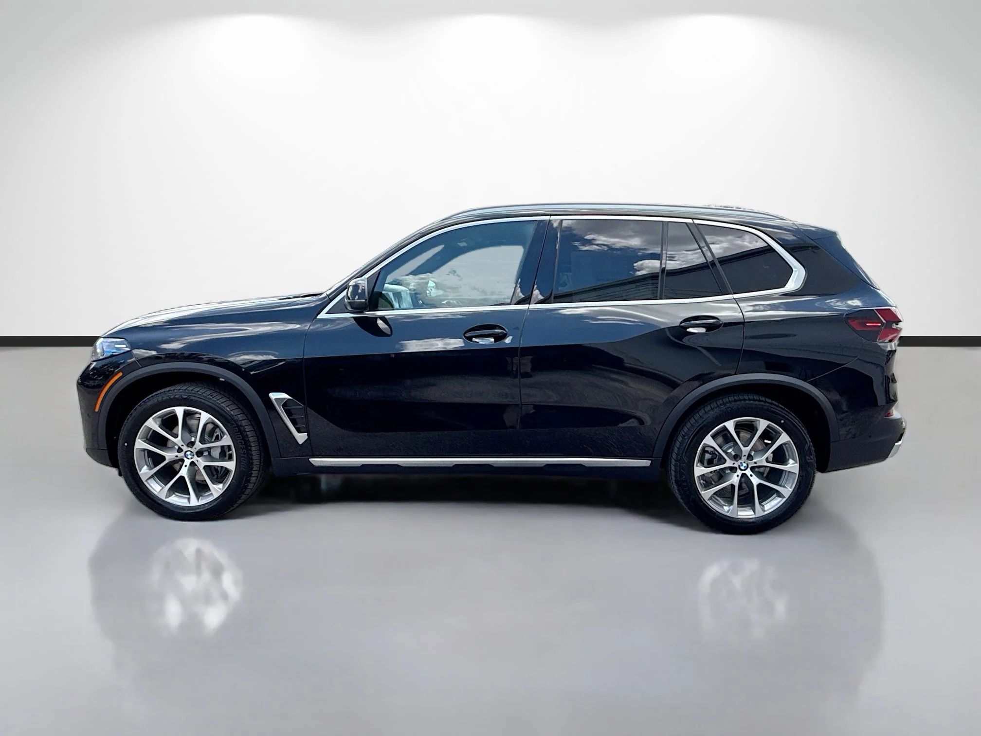 New 2026 Black Sapphire Metallic BMW sDrive40i image 6