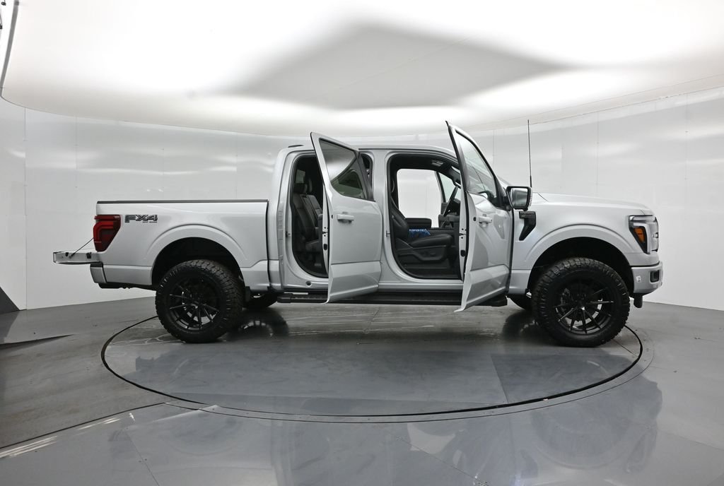 New 2026 Avalanche Ford Lariat image 4