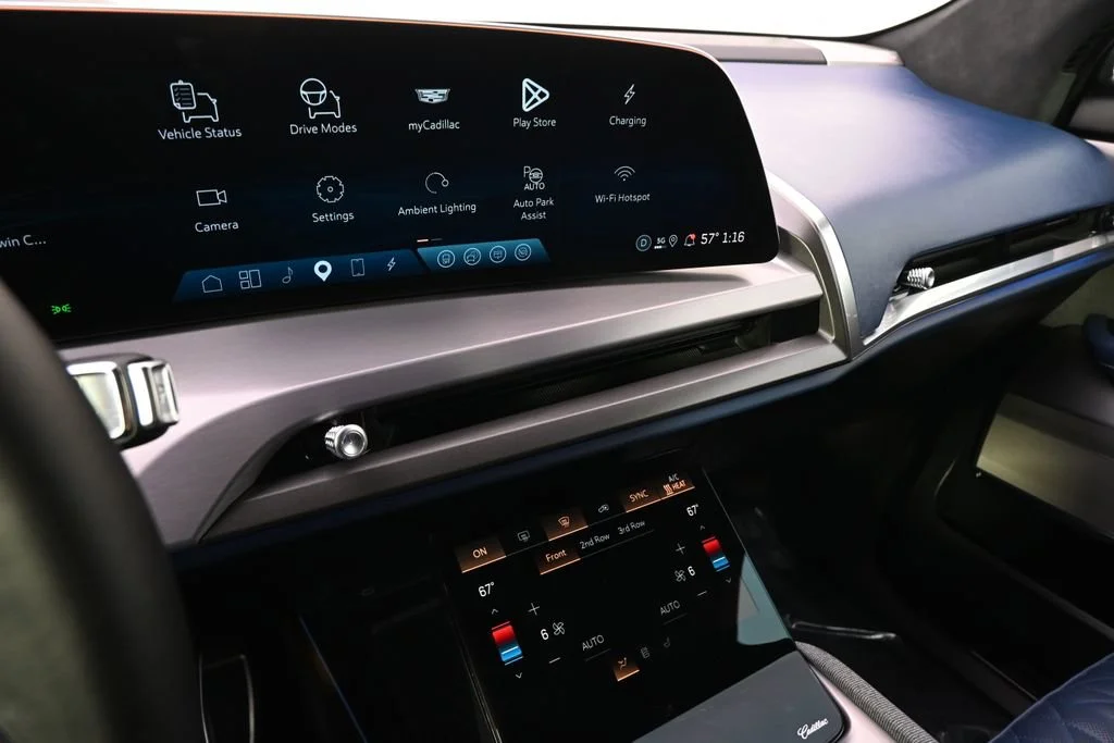 2026 Cadillac VISTIQ Premium Luxury - Photo 28