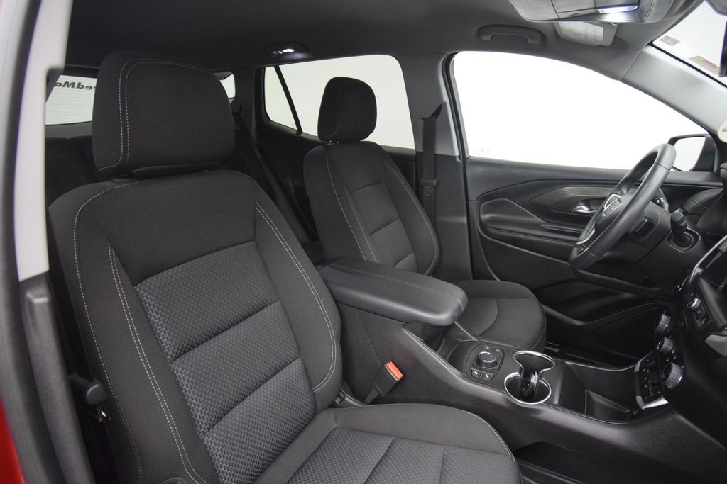Used 2024 Volcanic Red Tintcoat GMC SLE image 19