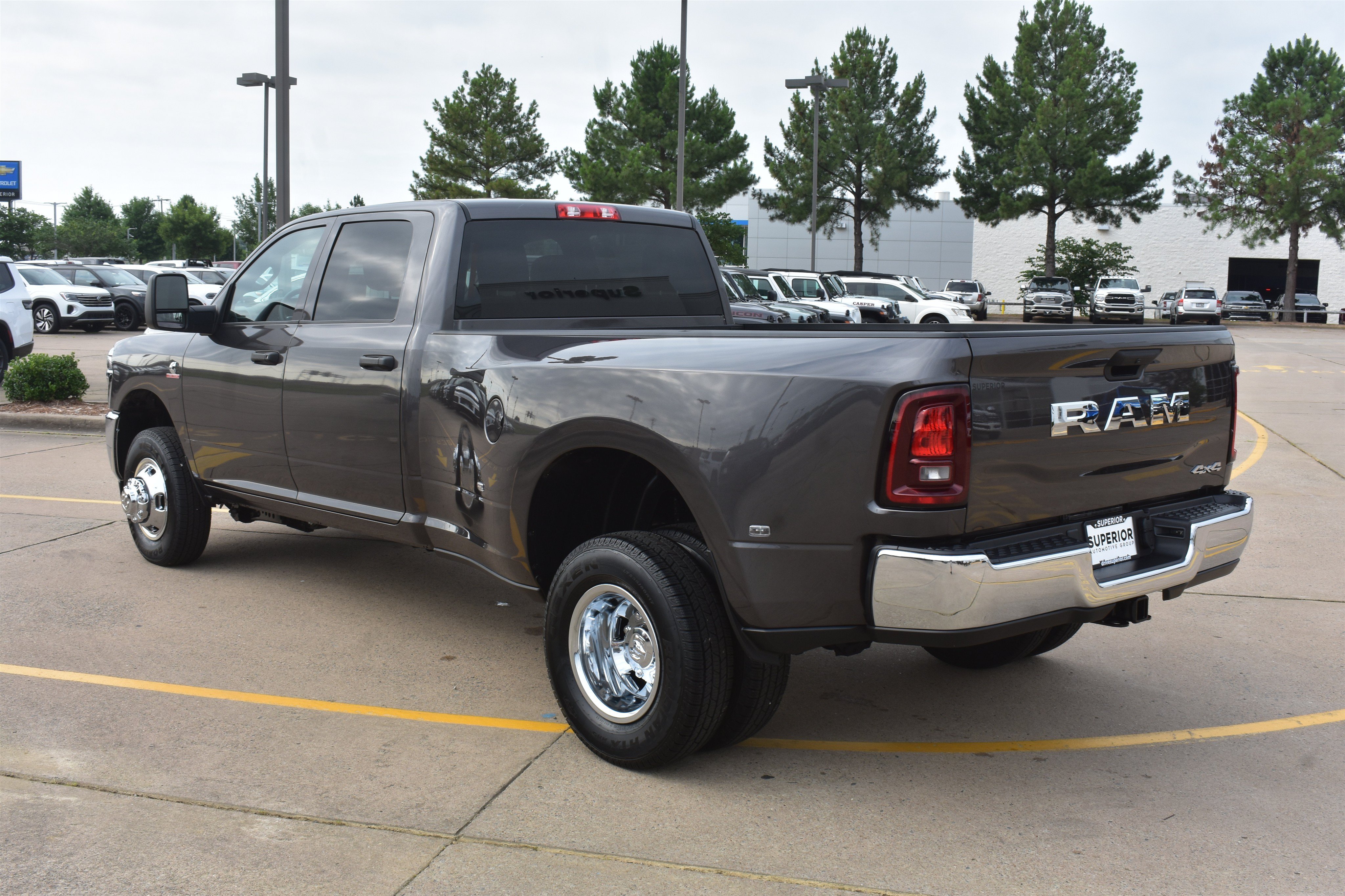 New 2026 Granite Crystal Metallic Clear-Coat Exterior Paint RAM Tradesman image 8