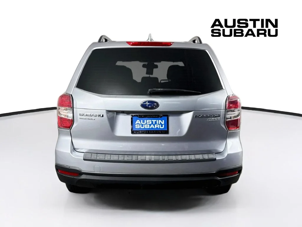 Used 2016 Silver Subaru 2.5i Premium image 6