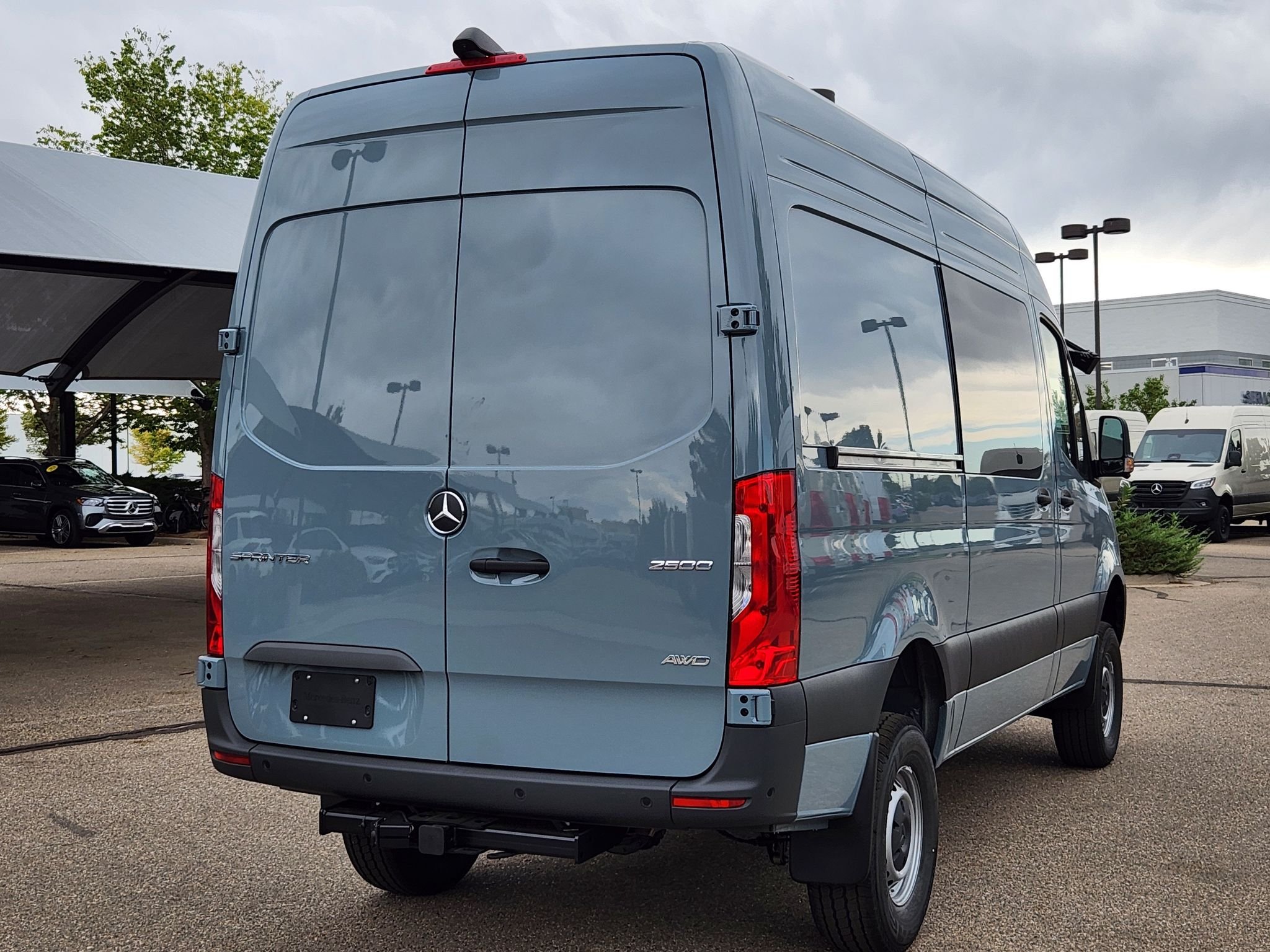 New 2026 Blue Grey Mercedes-Benz CARGO image 8