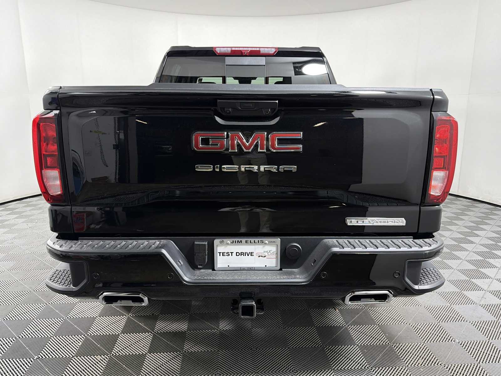 New 2026 Onyx Black GMC Elevation image 5