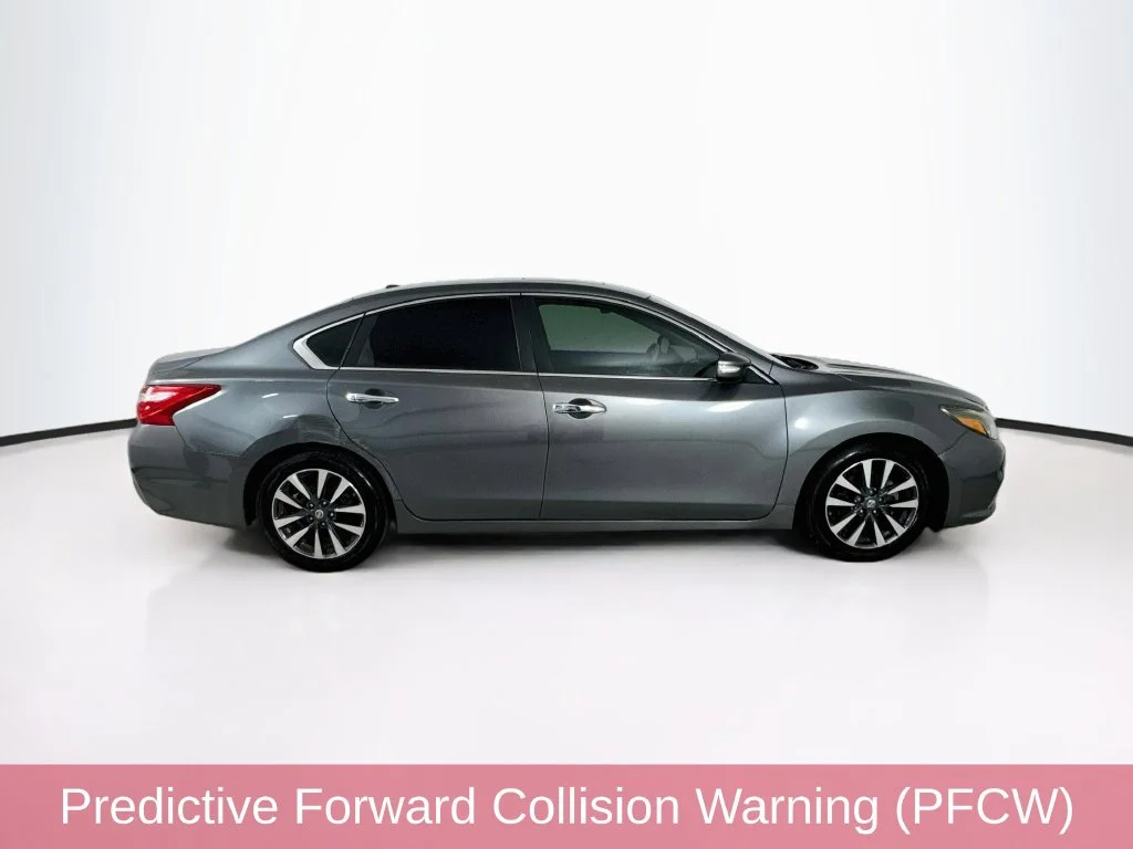 Used 2017 Gray Nissan 2.5 SL image 8