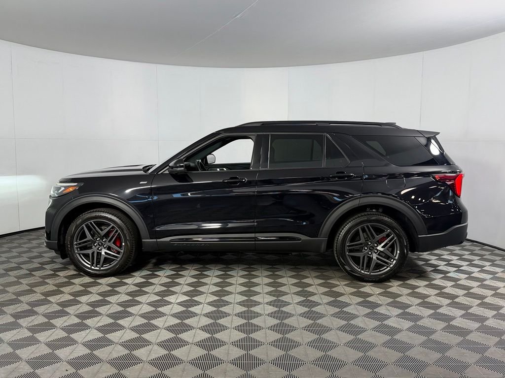 Certified Used 2025 Black Ford ST-Line image 11