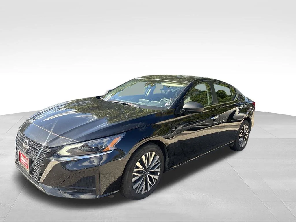 Used 2025 Black Nissan 2.5 SV image 9