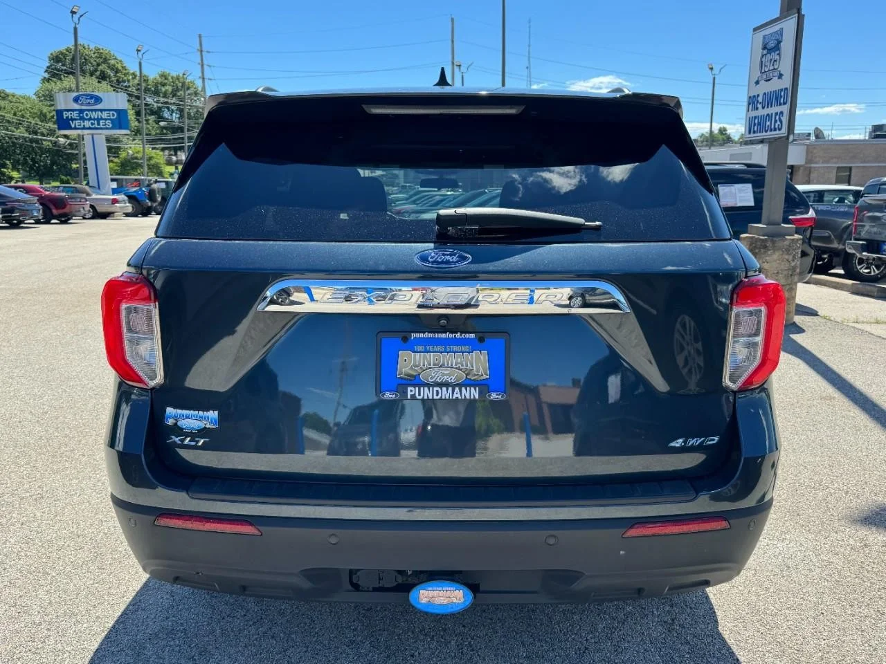 Used 2022 Stone Blue Metallic Ford XLT 4WD image 4