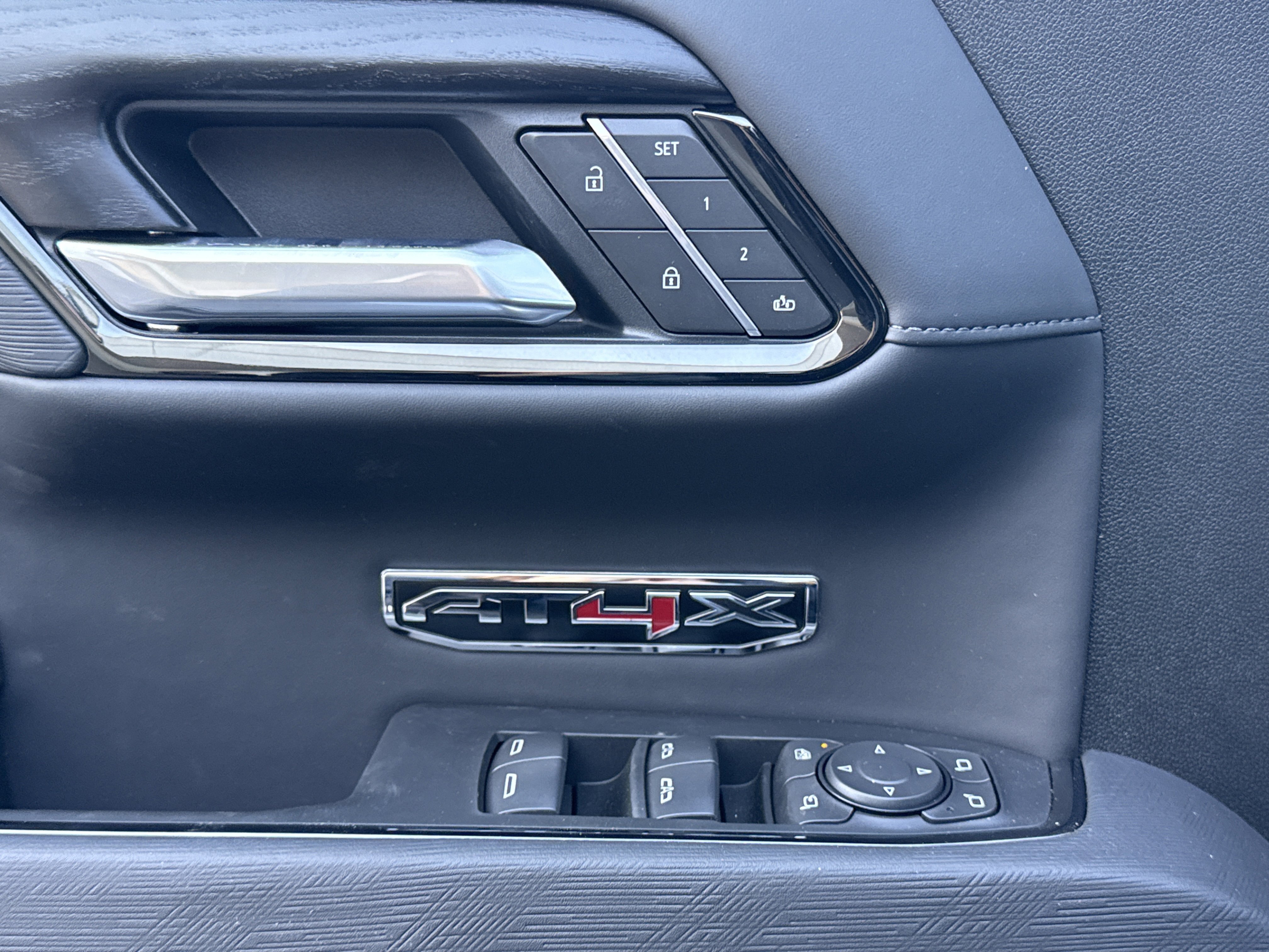2026 GMC Sierra 1500 AT4X - Photo 20