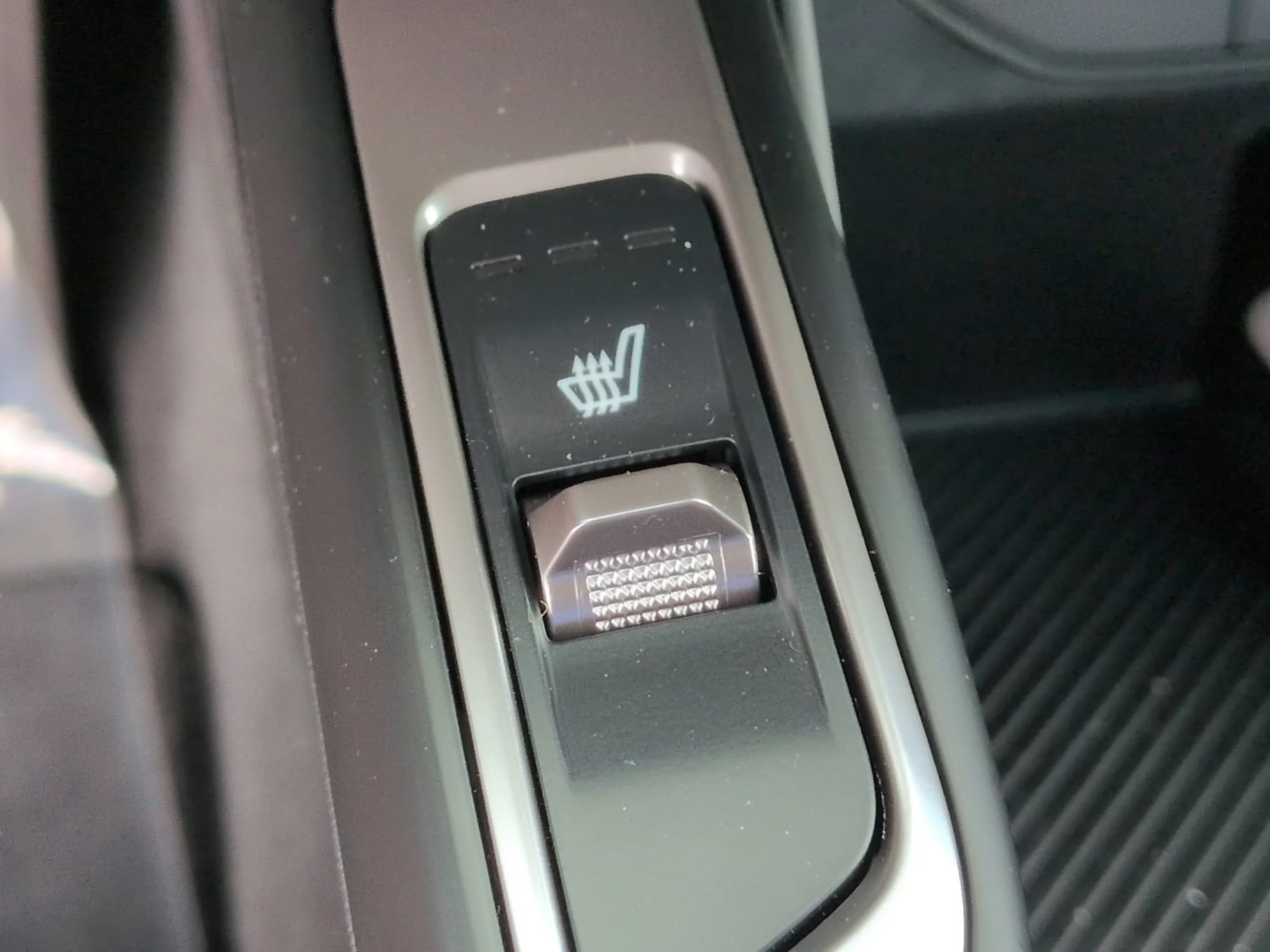 New 2026 Wolf Gray Kia S image 40