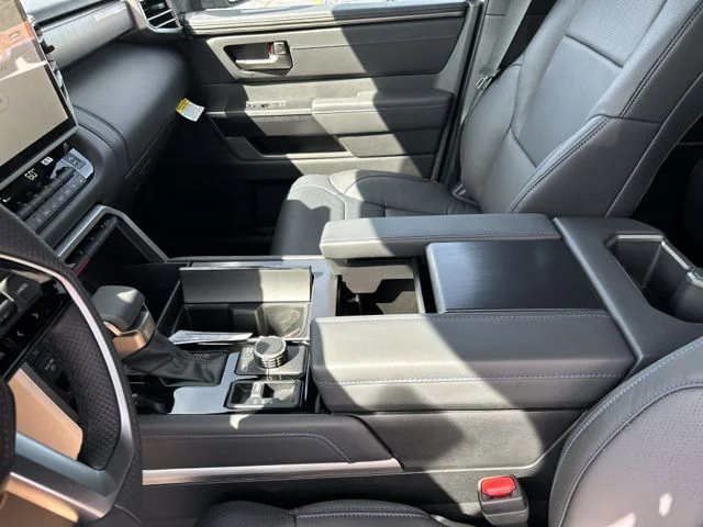 New 2026 Wind Chill Pearl <sup>1</sup> Toyota Tundra Platinum image 29