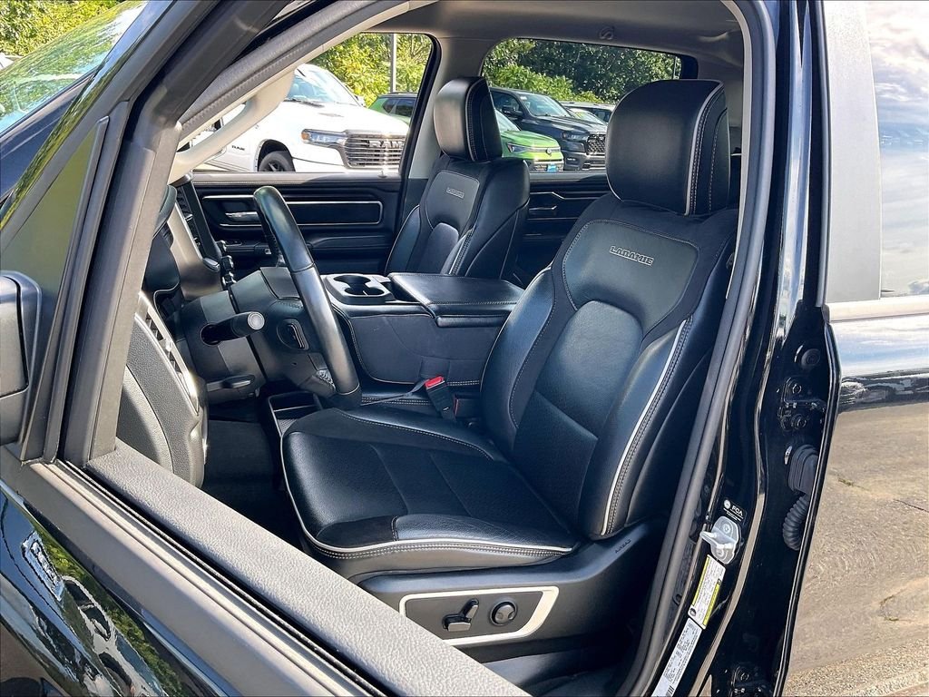Used 2022 Diamond Black Crystal Pearlcoat Ram Laramie image 9
