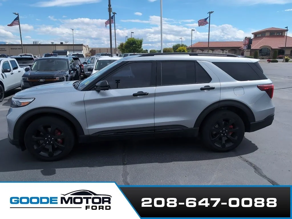 2023 Ford Explorer ST - Photo 8