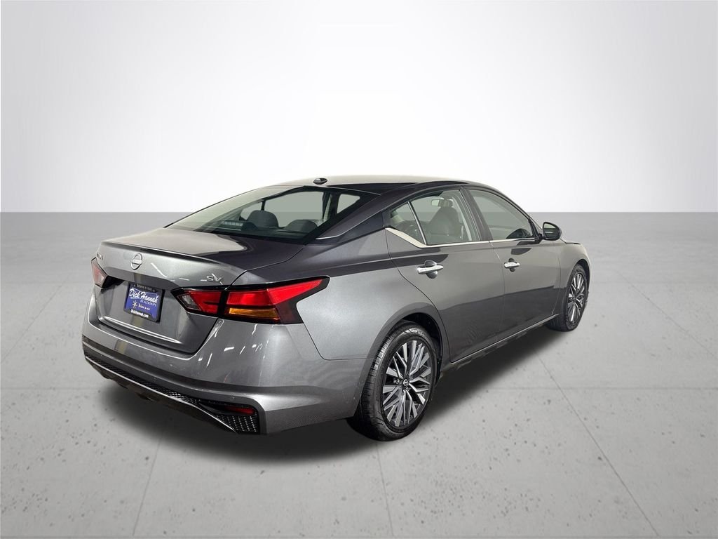 Used 2023 Gray Nissan 2.5 SV image 6