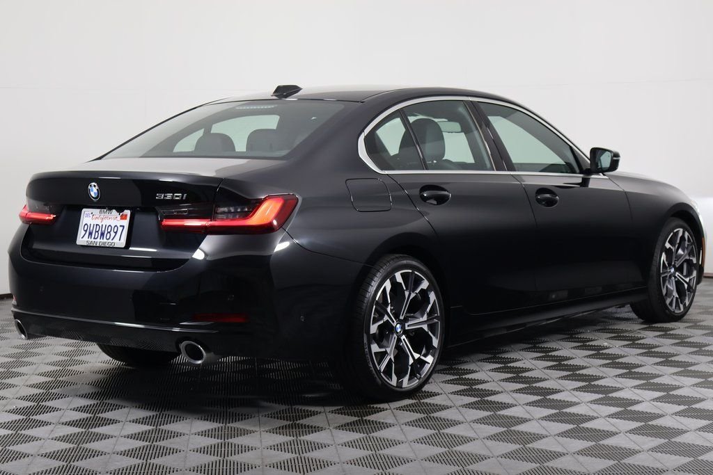 Certified Used 2026 Black Sapphire Metallic BMW 330i image 4