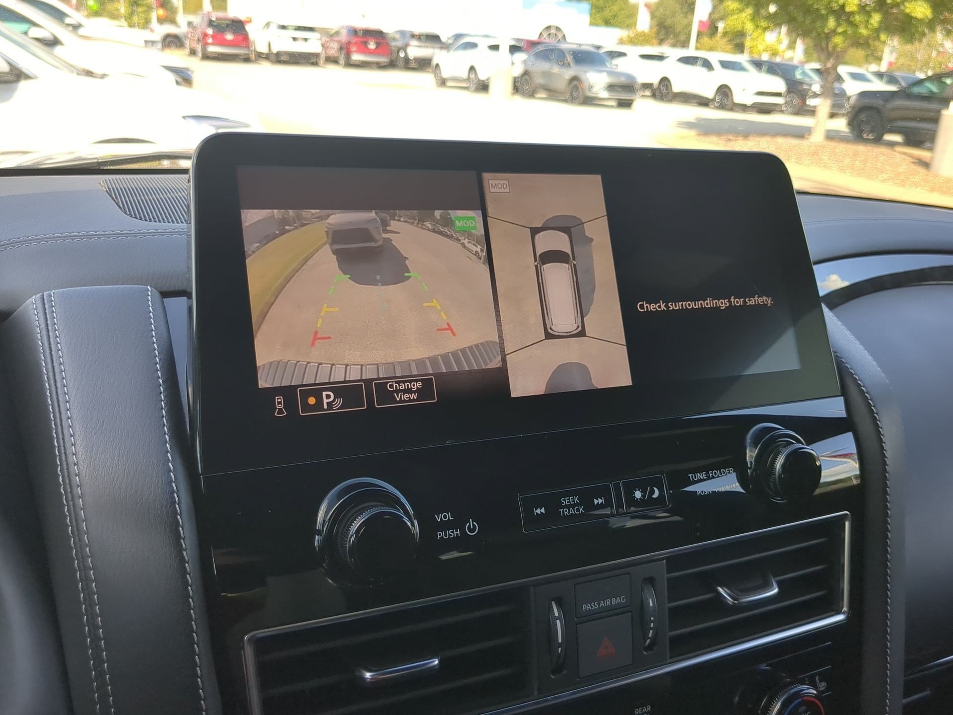 Used 2022  Nissan Platinum image 18