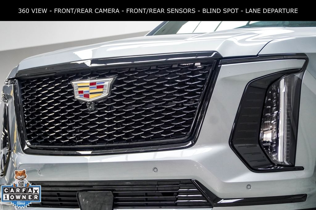 Used 2025 Silver Cadillac Sport image 2