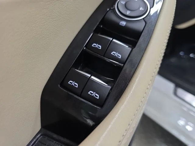 Used 2020 Summit White Cadillac Premium Luxury image 27