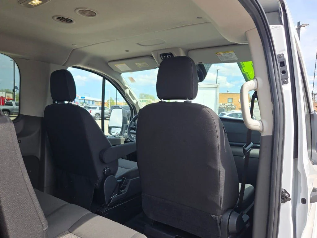 Certified Used 2024 Oxford White Ford XLT image 11