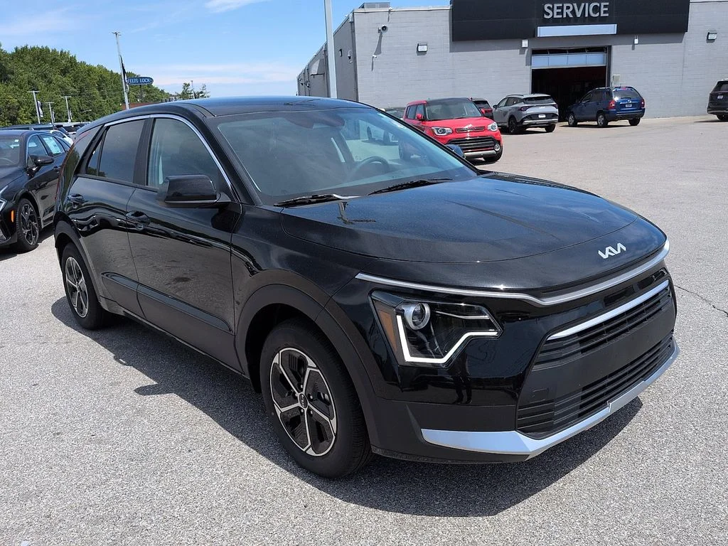 2026 Kia Niro LX HEV's photo