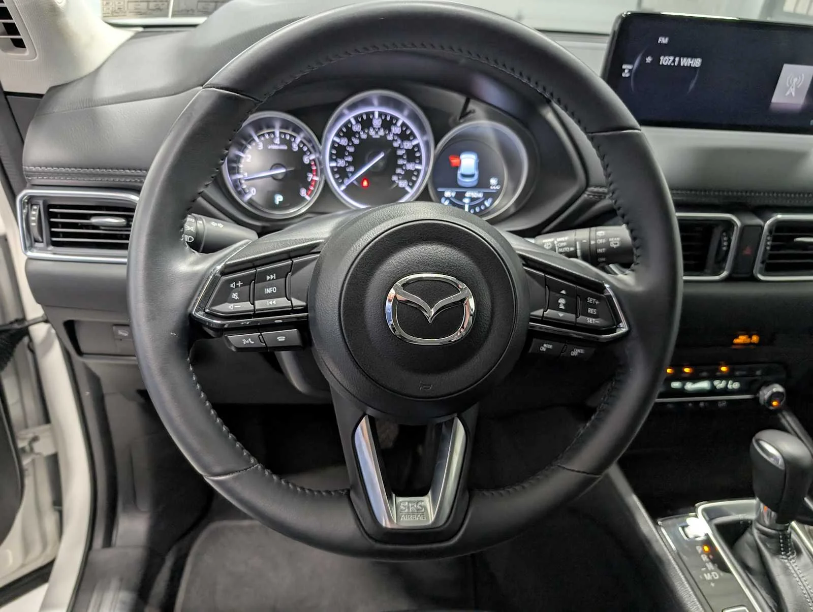 Certified Used 2025 Rhodium White Metallic Mazda 2.5 S Select Package image 33