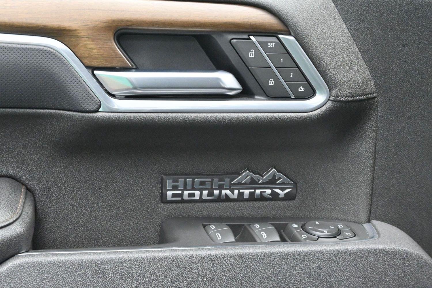 Used 2025 Sterling Gray Metallic Chevrolet High Country image 10