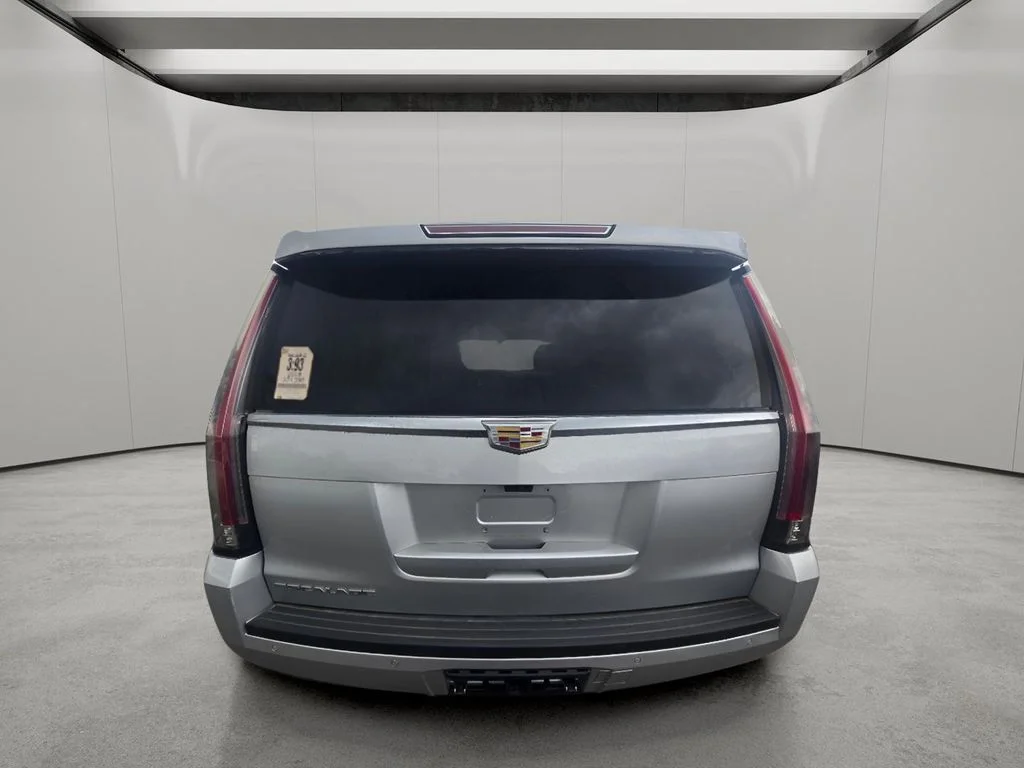 Used 2019 Radiant Silver Metallic Cadillac Luxury image 7