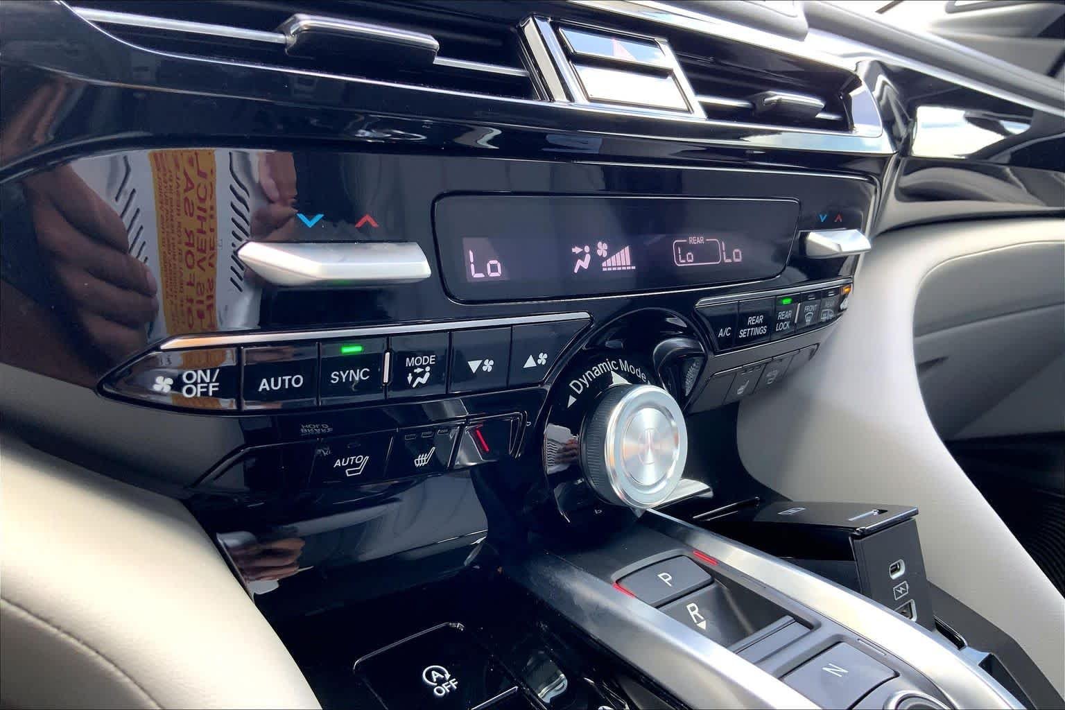 Certified Used 2026 Solar Silver Metallic Acura w/Technology Package image 33