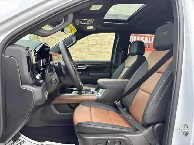 New 2026 Polar White Tricoat Chevrolet High Country image 28