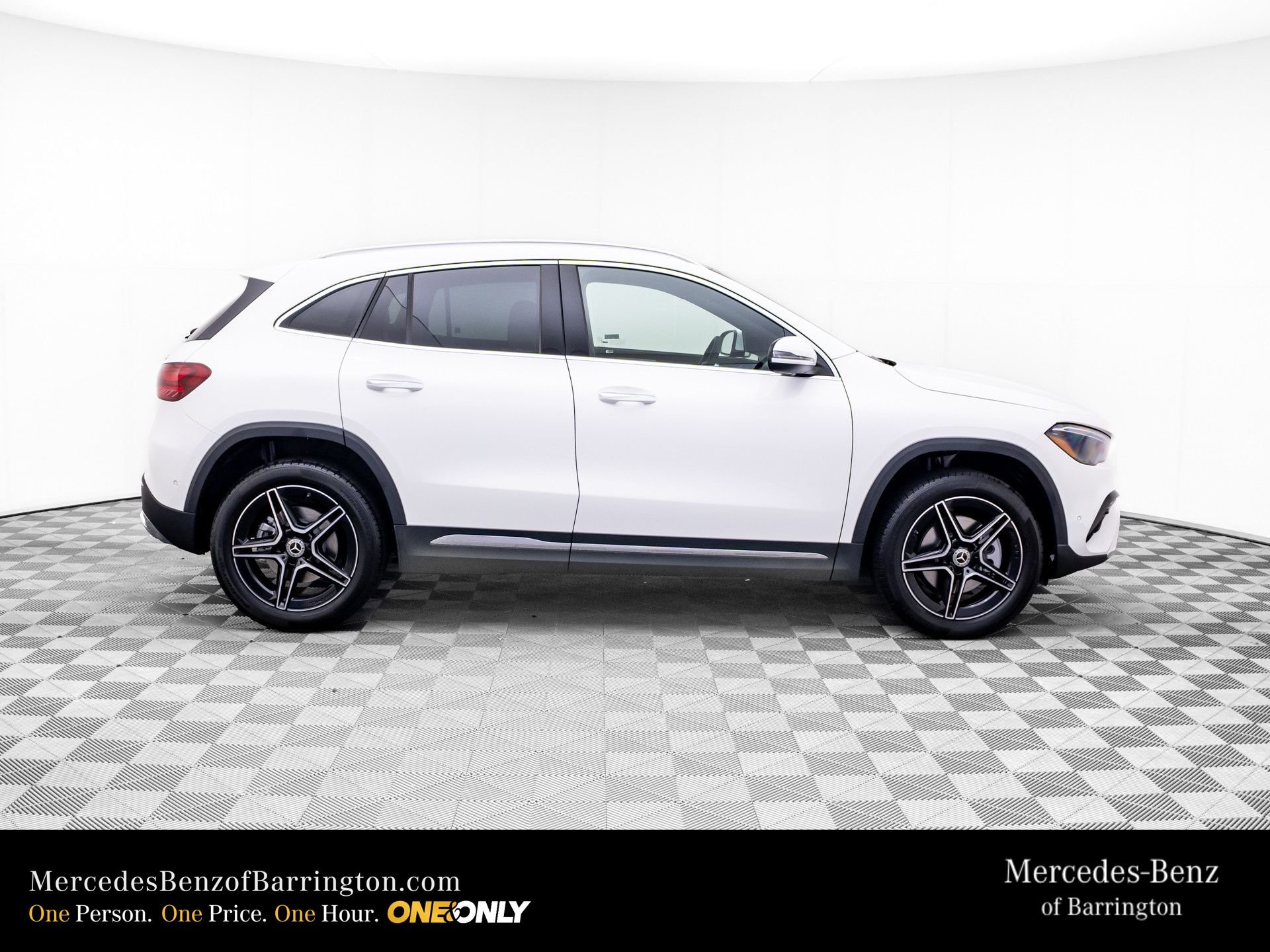 New 2026 Polar White Mercedes-Benz GLA 250 image 7