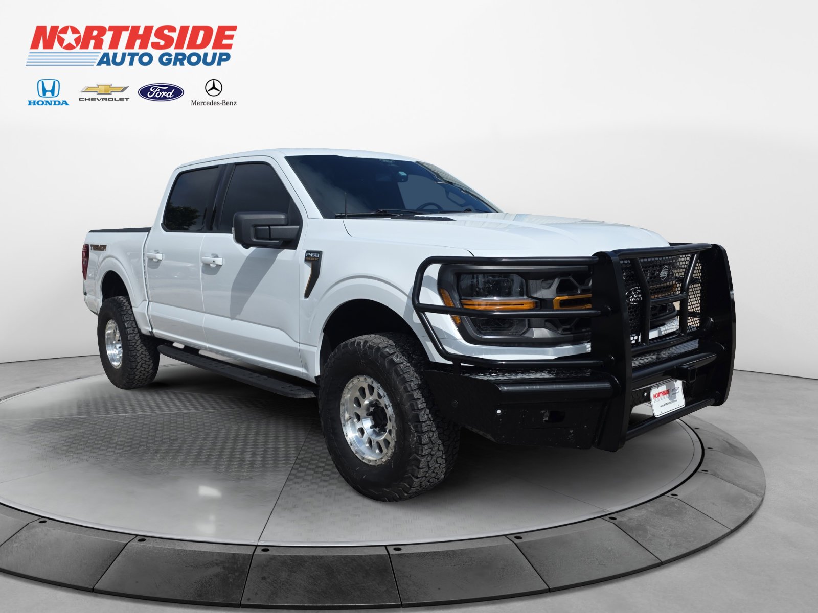Used 2024 White Ford Tremor image 1