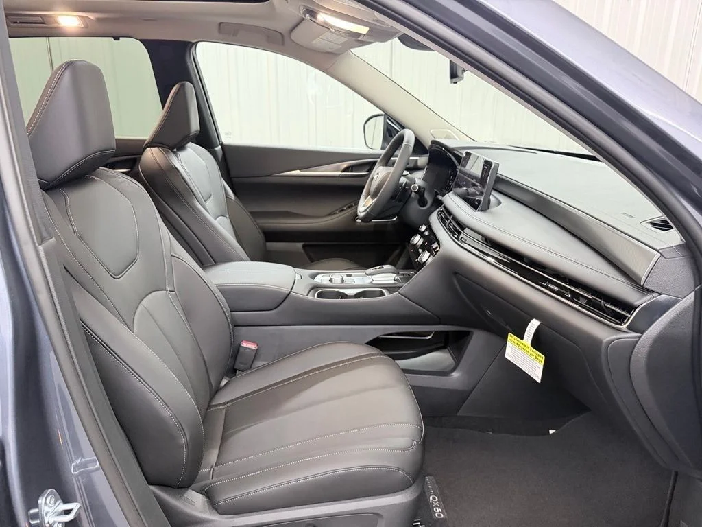 Certified Used 2026 Blue INFINITI LUXE image 42