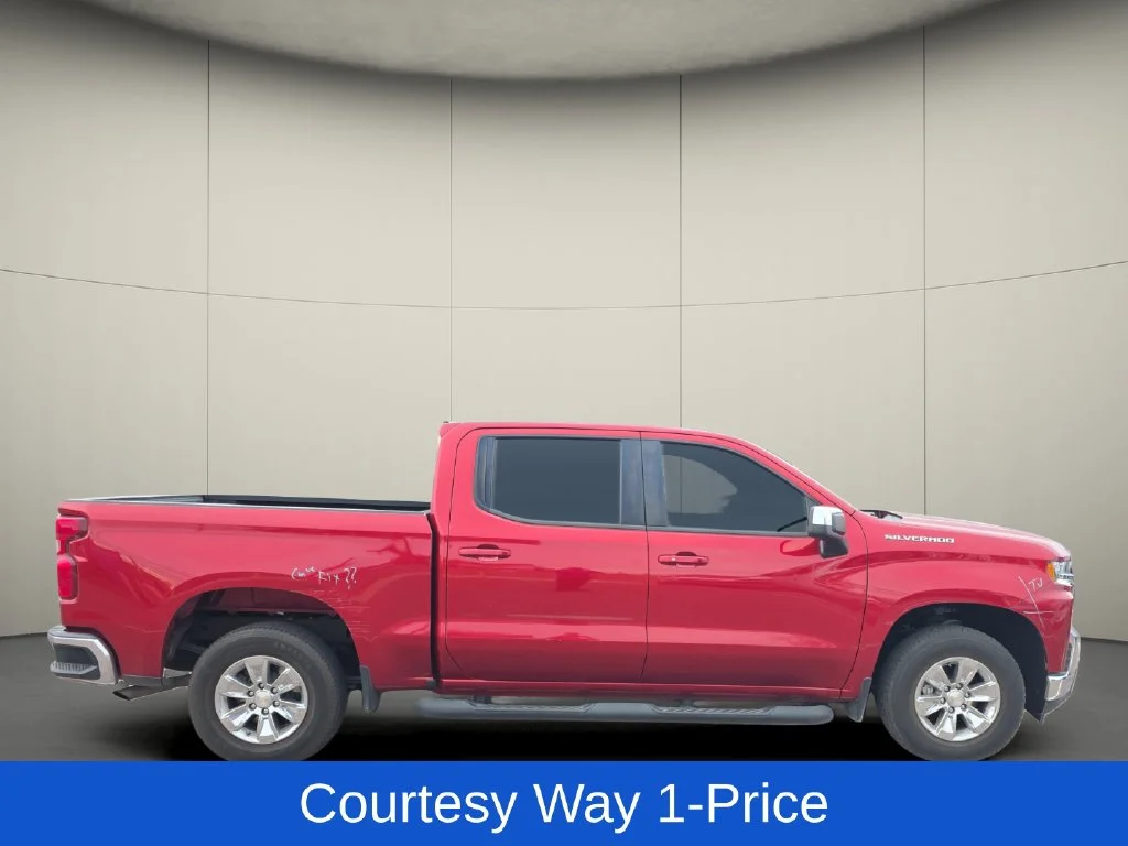 Used 2022 Red Chevrolet LT image 11