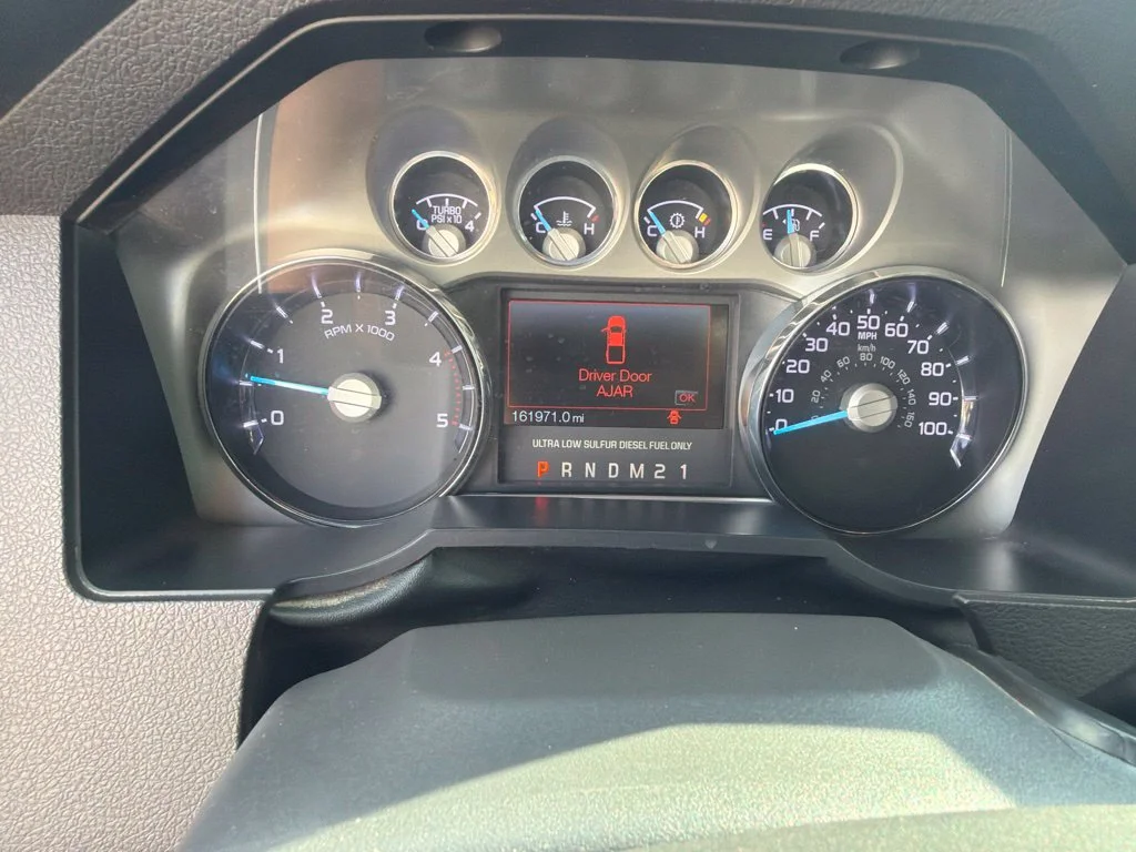 Used 2015 Ingot Silver Ford Lariat image 31