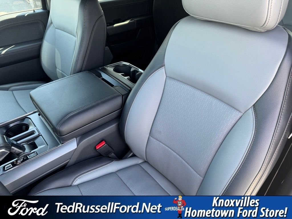 2025 Ford F-150 Lightning Lariat - Photo 10