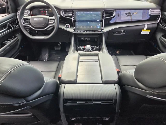2025 Jeep Grand Wagoneer L Series II - Photo 14