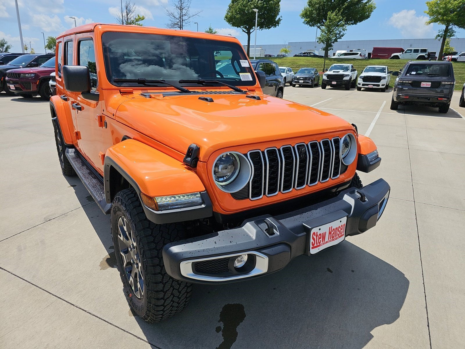 New 2026 Joose Jeep Sahara image 7