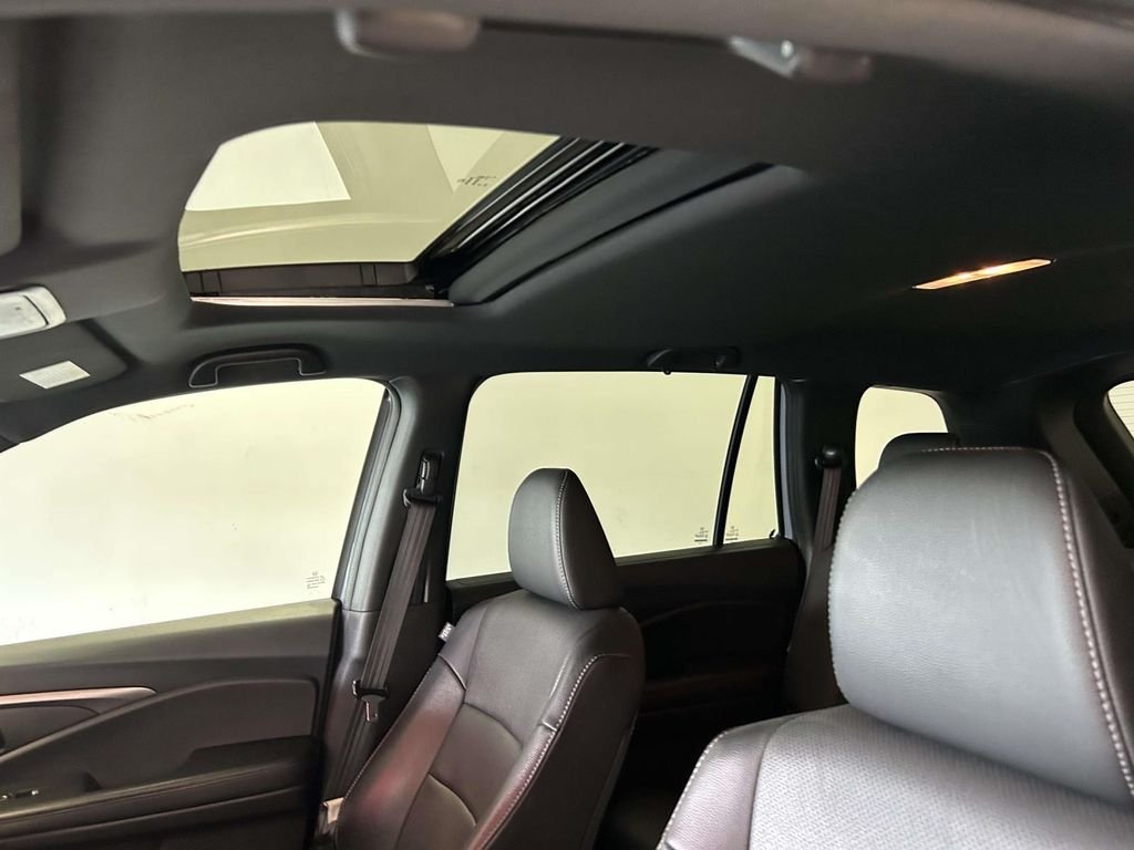 Used 2022 Blue Honda EX-L image 13