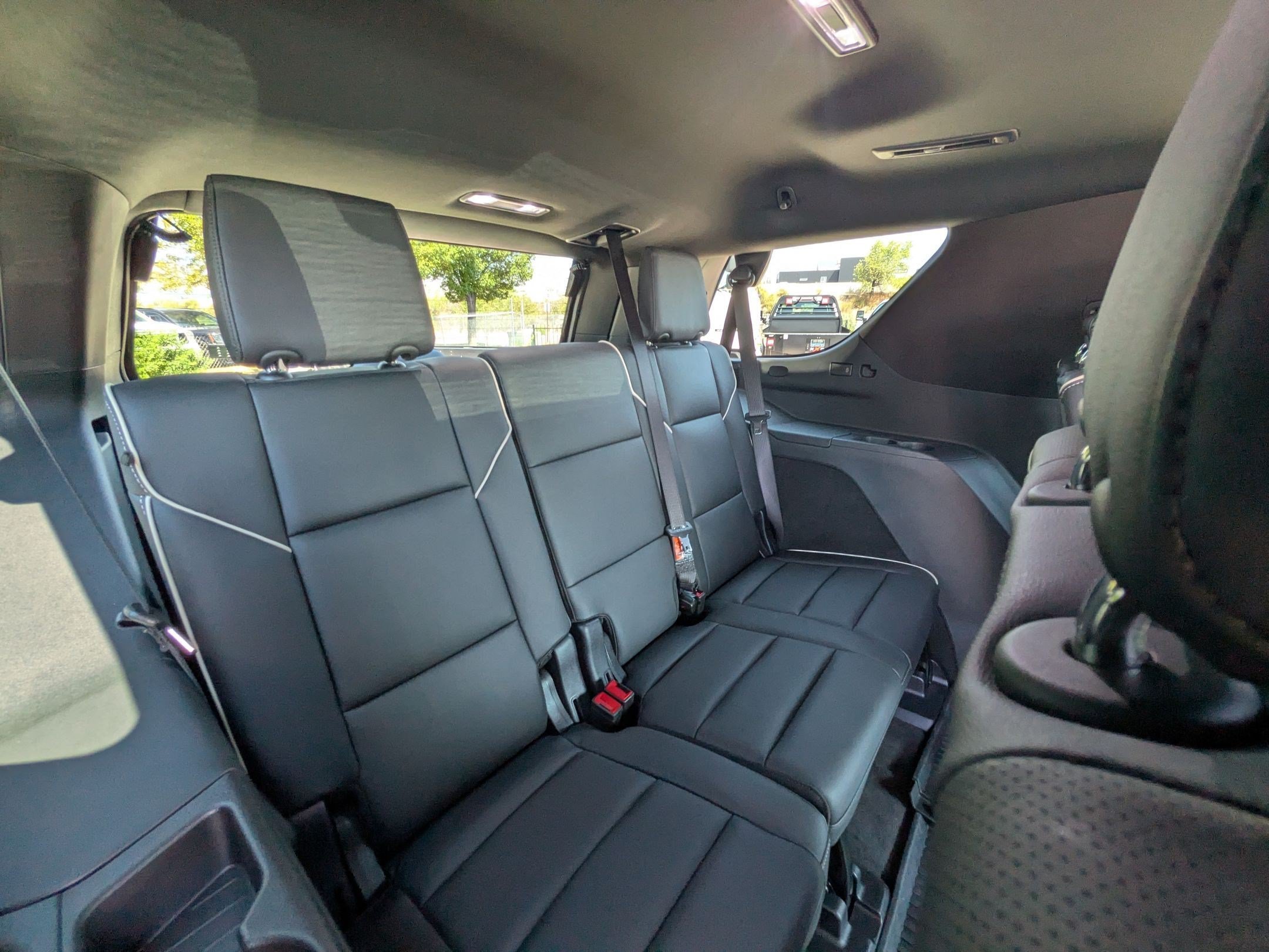 Used 2025 Aegean Stone Cadillac Sport image 28