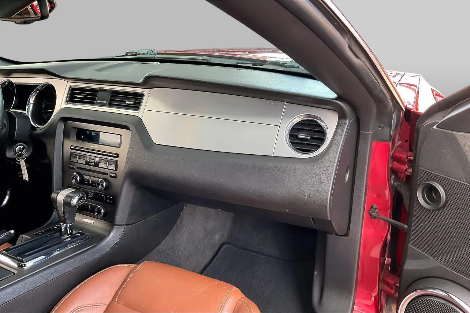 Used 2011 Red Candy Metallic Tinted Clearcoat Ford GT Premium image 14