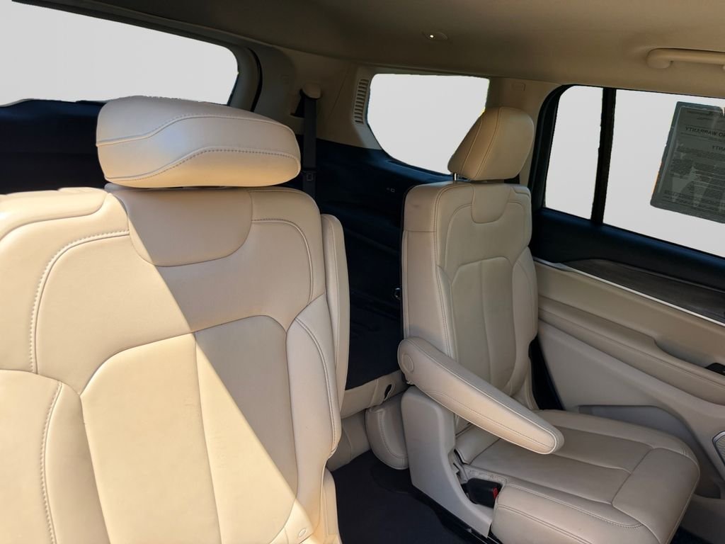 Used 2022 White Jeep Limited image 18